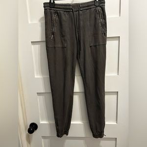 Athleta Farallon Weekender gray pants